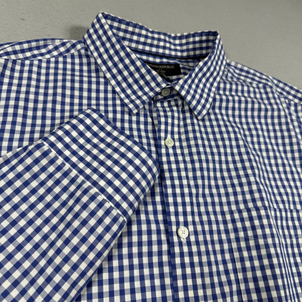 Banana Republic Mens XL Blue White Gingham Non-Iron Slim‎ Fit Button Down Shirt